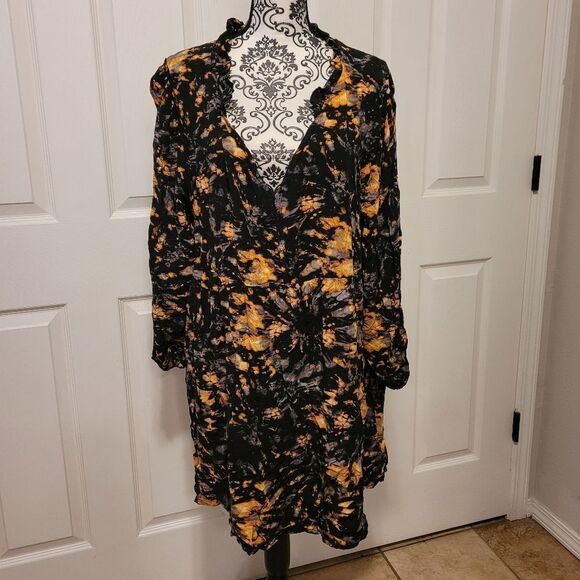 True craft tye dyed woman's dress - Picture 3 of 7